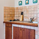 شقة Two-bedroom In Grebaštica