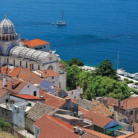 Apartament Two-bedroom In Grebaštica