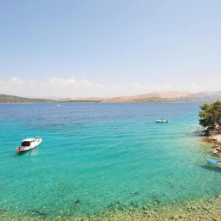 Two-bedroom In Apartament Grebaštica