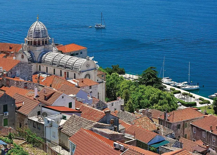 Apartman Two-bedroom In Grebastica